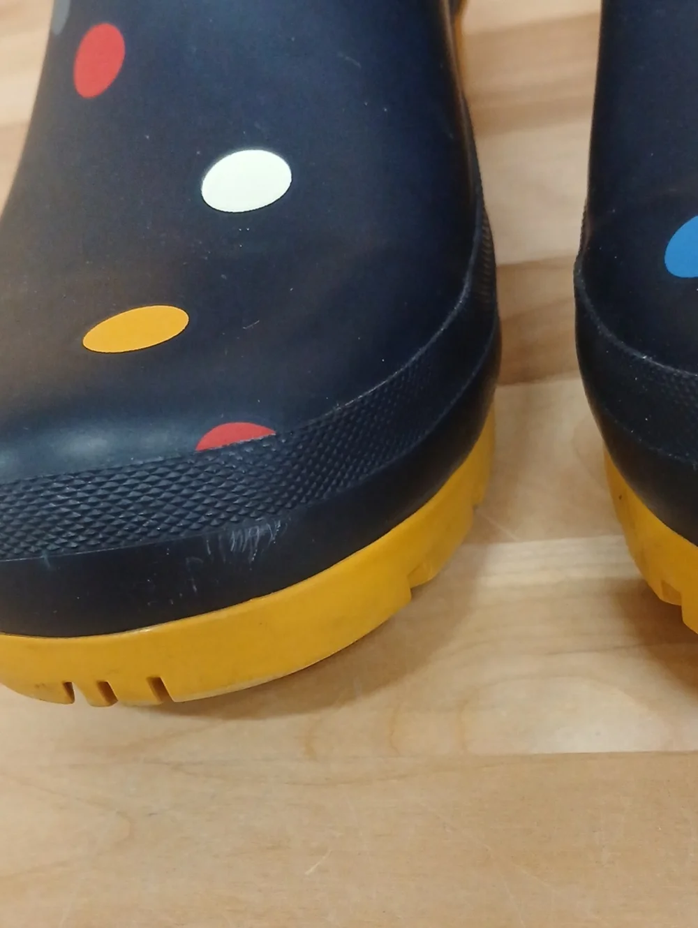 Joules Navy Polka Dot Short Rain Boots with Yellow Soles Size 6